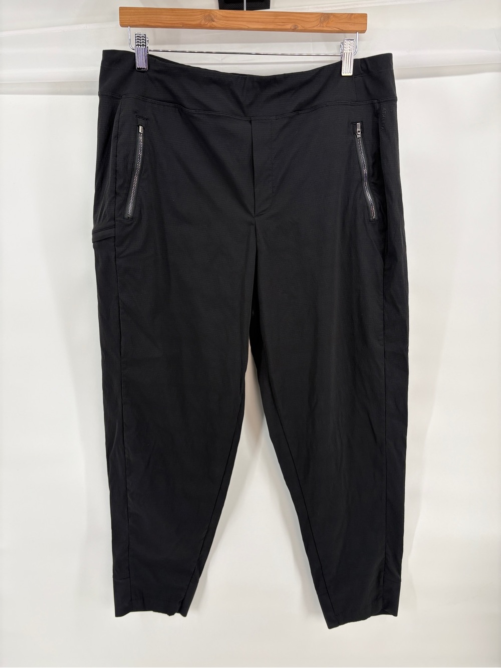 Athleta Womens Size 16 Black Brooklyn Ankle Pants Travel Stretch Zip Pocket